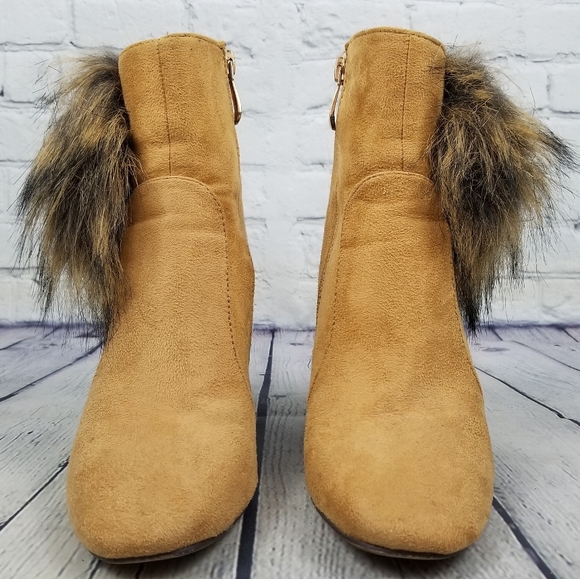 CAPE ROBBIN | Bernice faux fur chunky heel boots - Picture 4 of 9